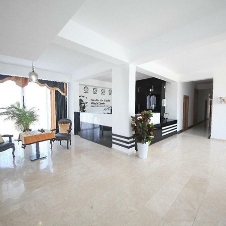 Greenland Premium Residance Nikosia Exterior foto